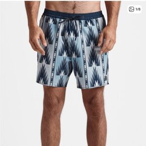 Roark Shorey Poncho - Agave - Swim Shorts - L